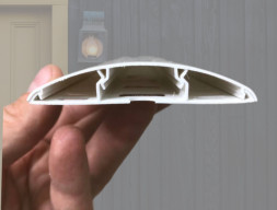 Наличник пластиковый 70мм 2,2м Идеал Орех полукруглый